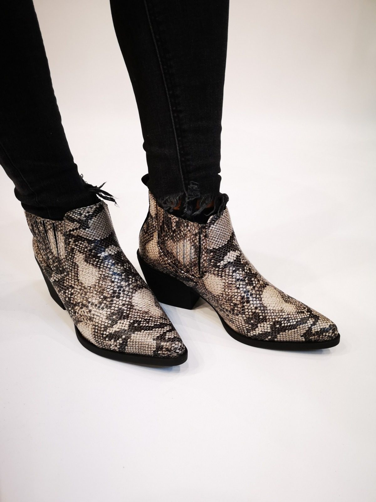 Ripley - BOTÍN ANIMAL PRINT C7310