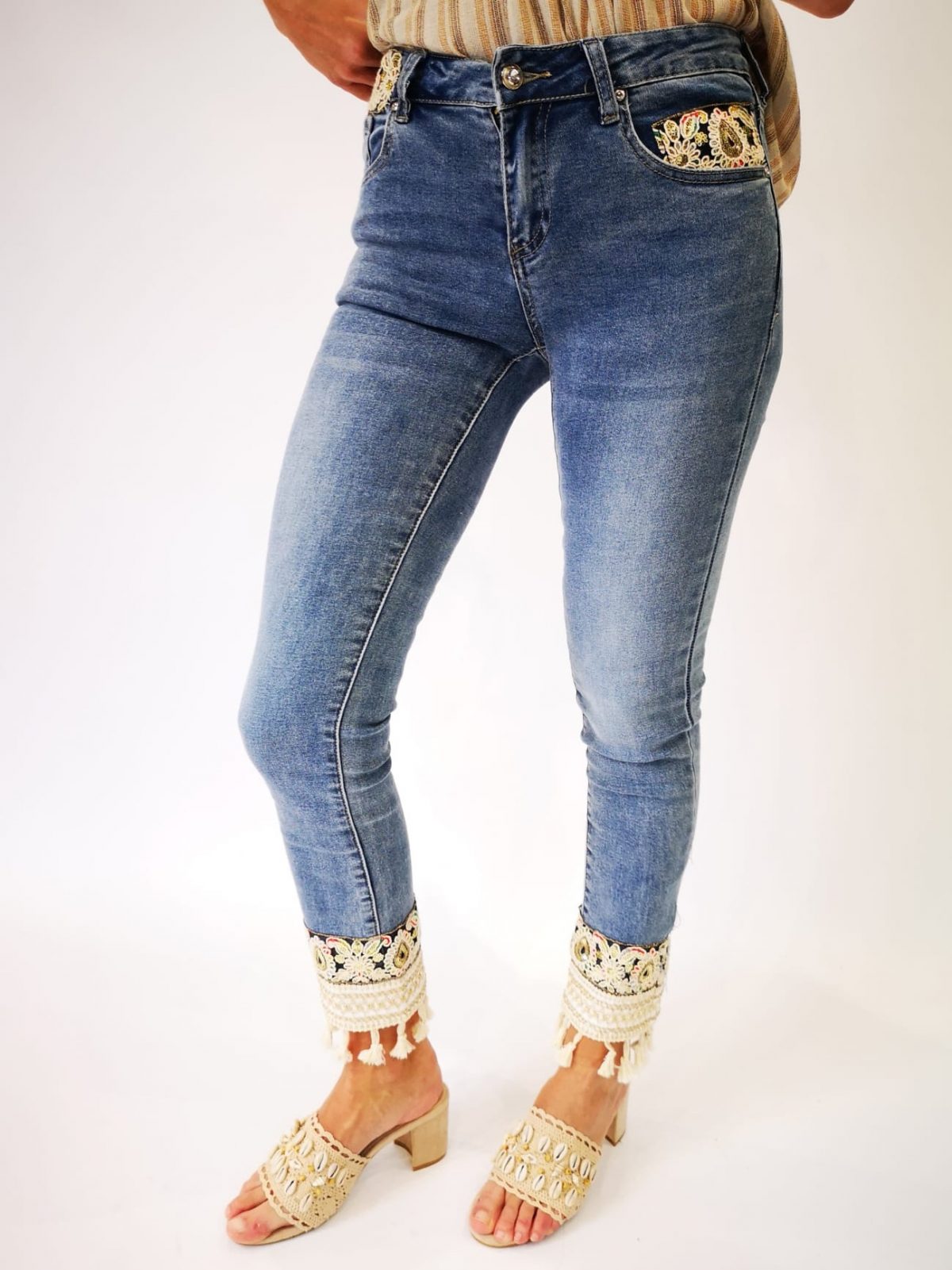Jeans bordado