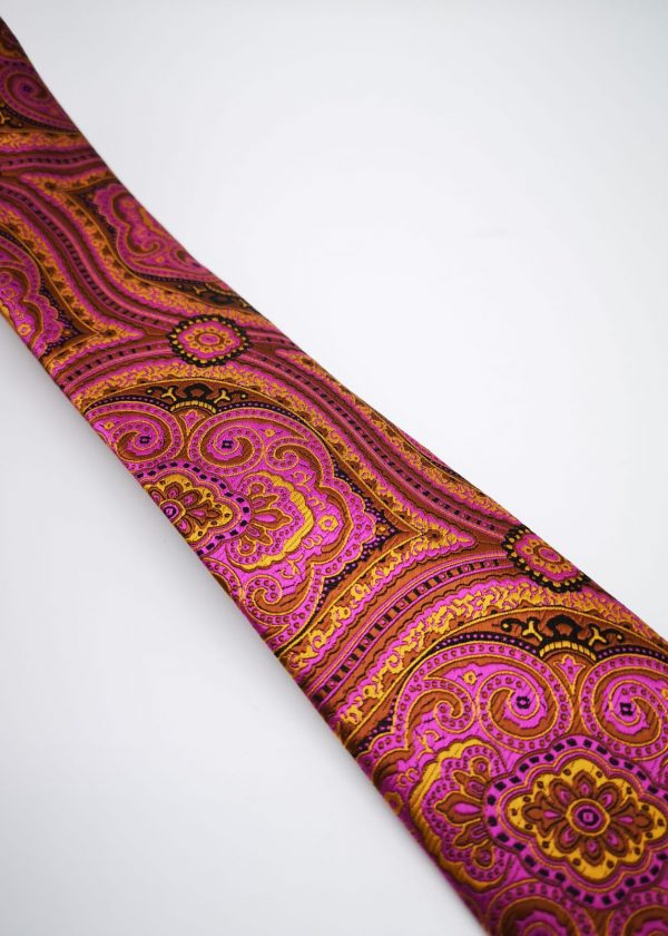 Corbata Maorí