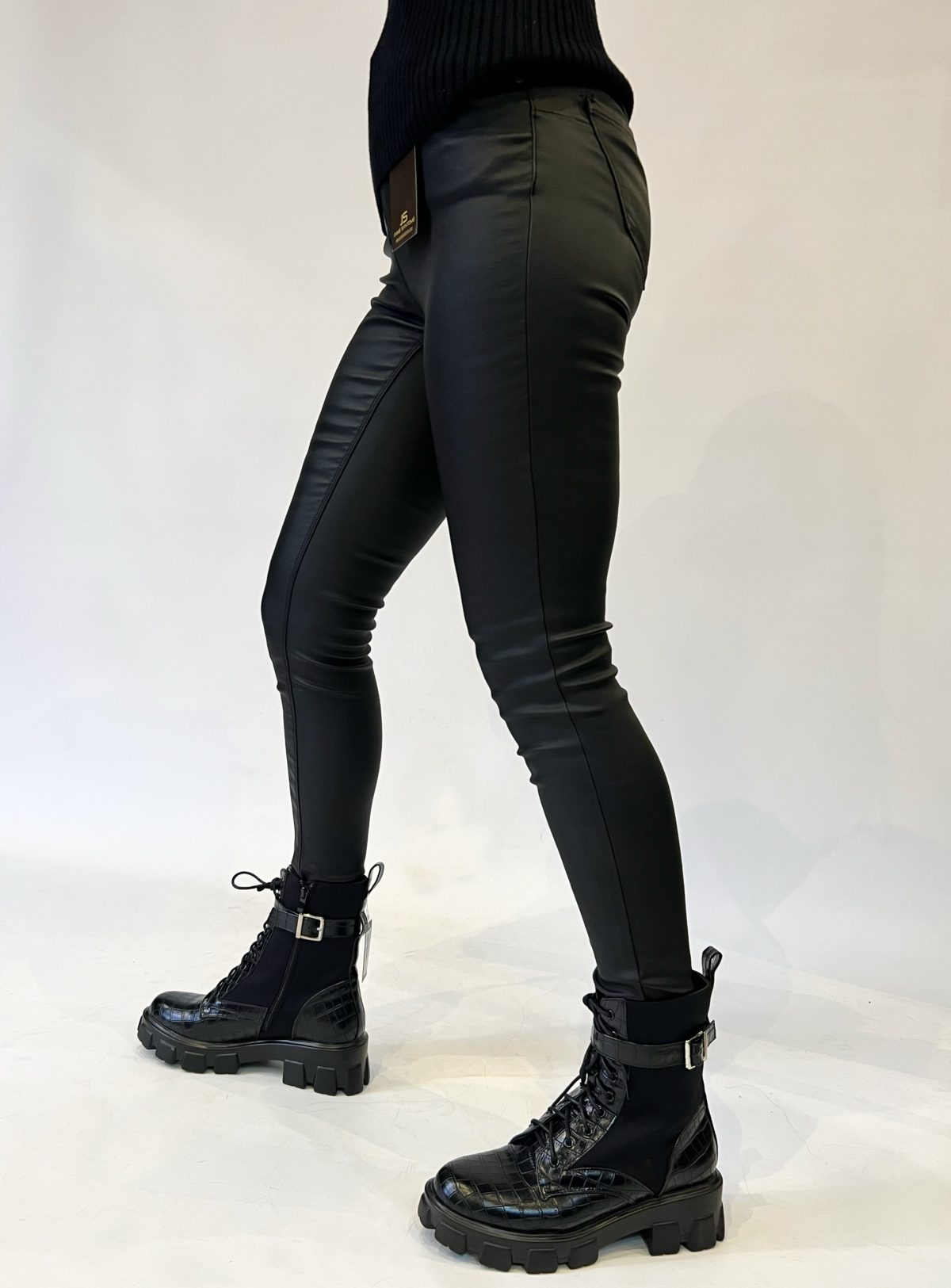 Pantalón encerado