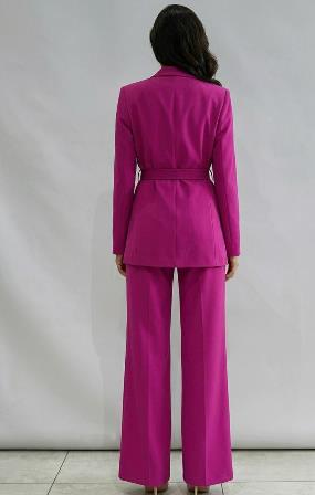 Traje Chaqueta y Pantalón con Cinturón